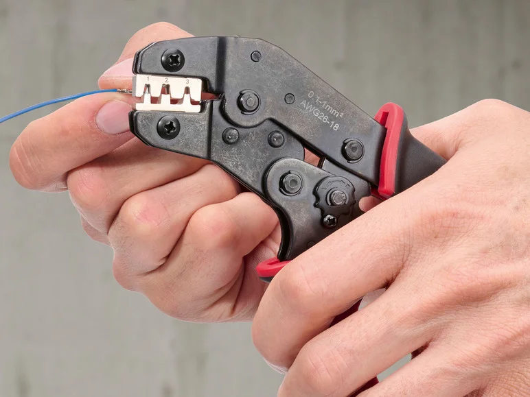 PARKSIDE® Set de pinces à sertir. 2012 pièces