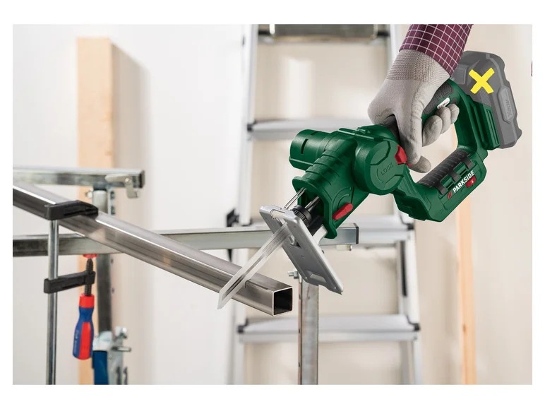 PARKSIDE® Scie sauteuse et scie sabre sans fil 2en1 PSSSA 20 Li B2. 20 V