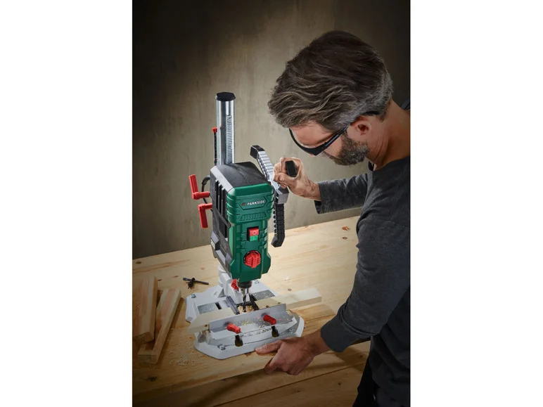 PARKSIDE® Perceuse à colonne avec réglage électronique PTBMOD 710. 710 W