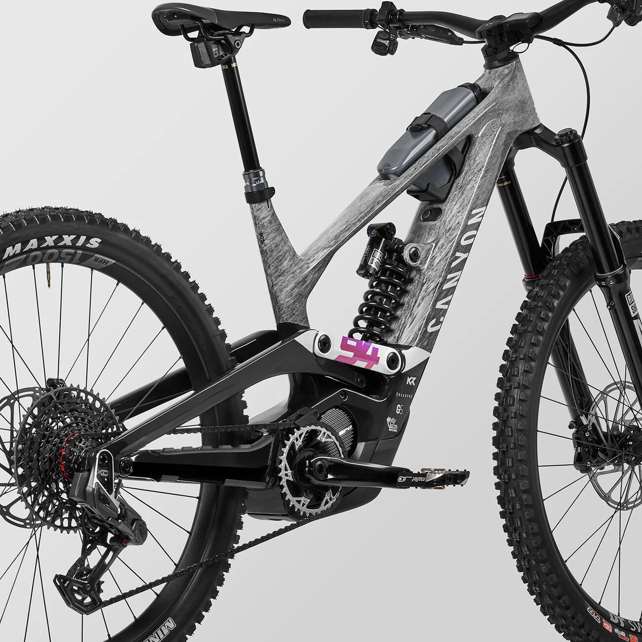 Canyon Torque:ON CF Roczen